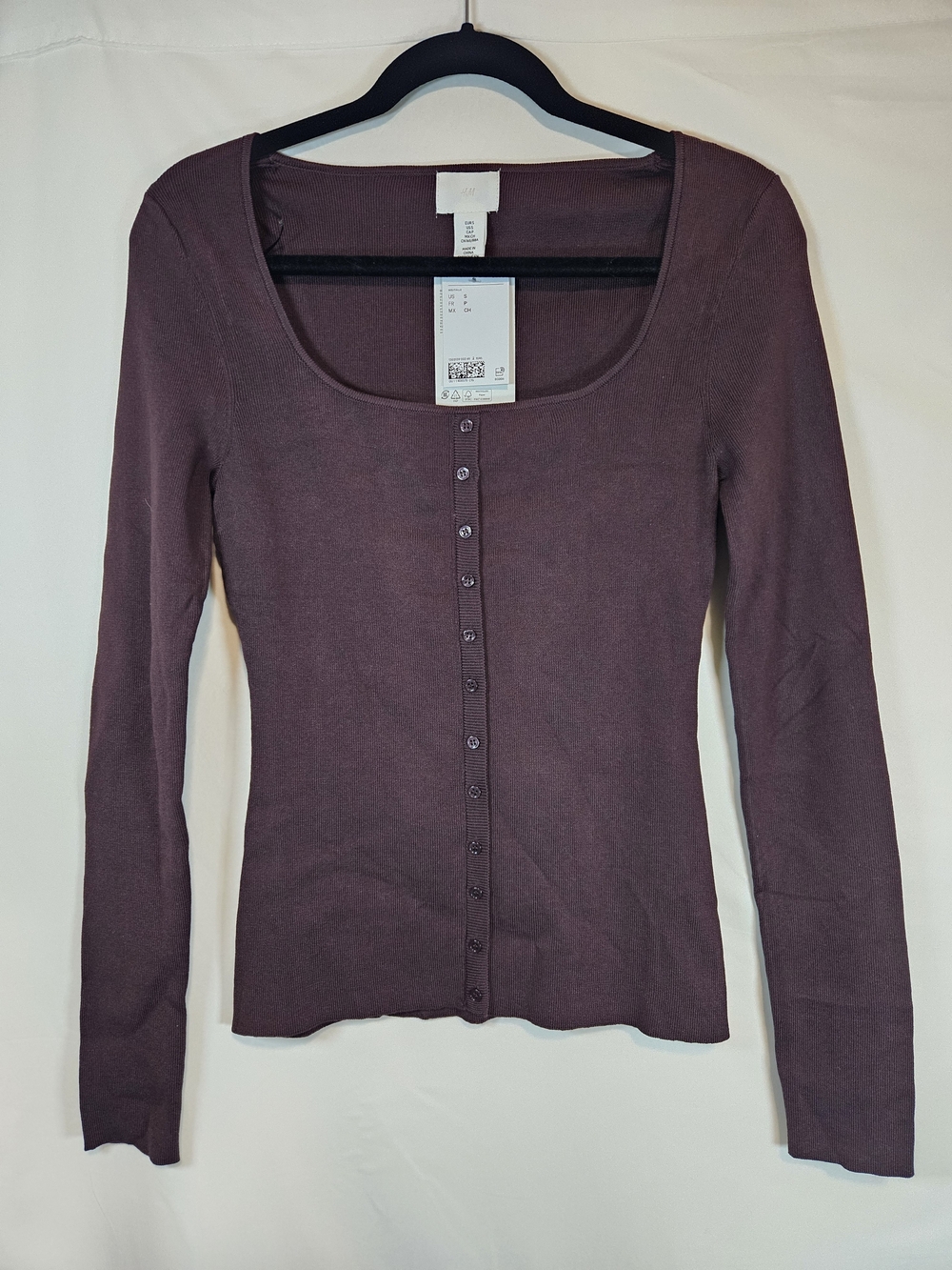 H&M Plum Scoop Neck Button-Front Long Sleeve Top